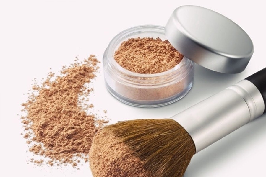 Tại Sao Phấn Phủ Dạng Rời Lại Được Các Chuyên Gia Trang Điểm Ưa Chuộng?